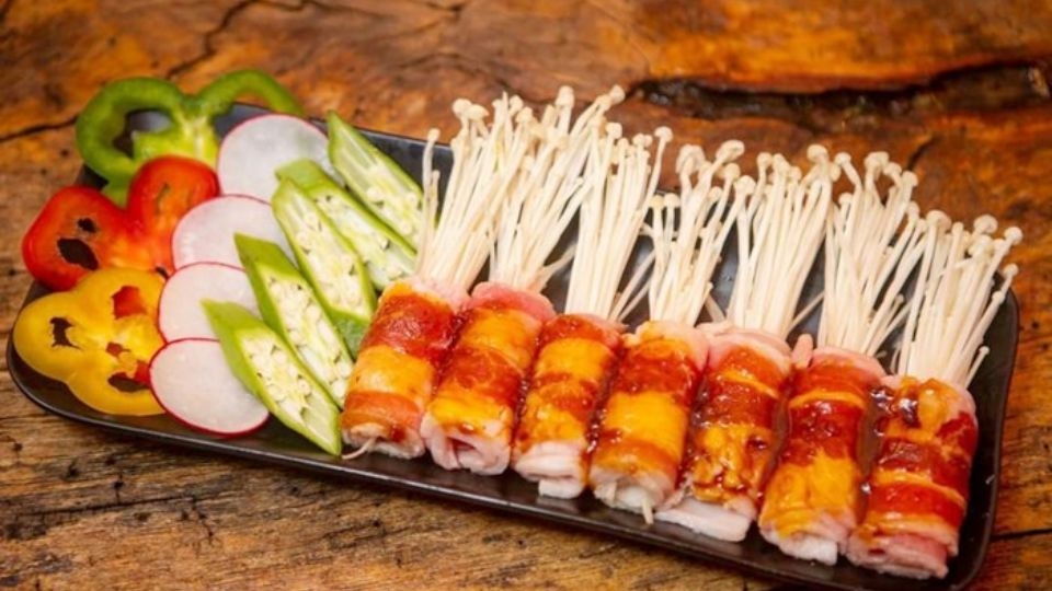 Bò Cuốn Nấm (100g)