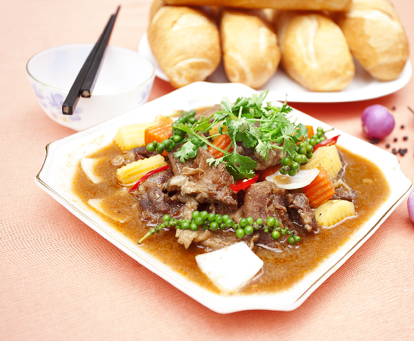Bò Cháy Tiêu Xanh + Bánh Mỳ